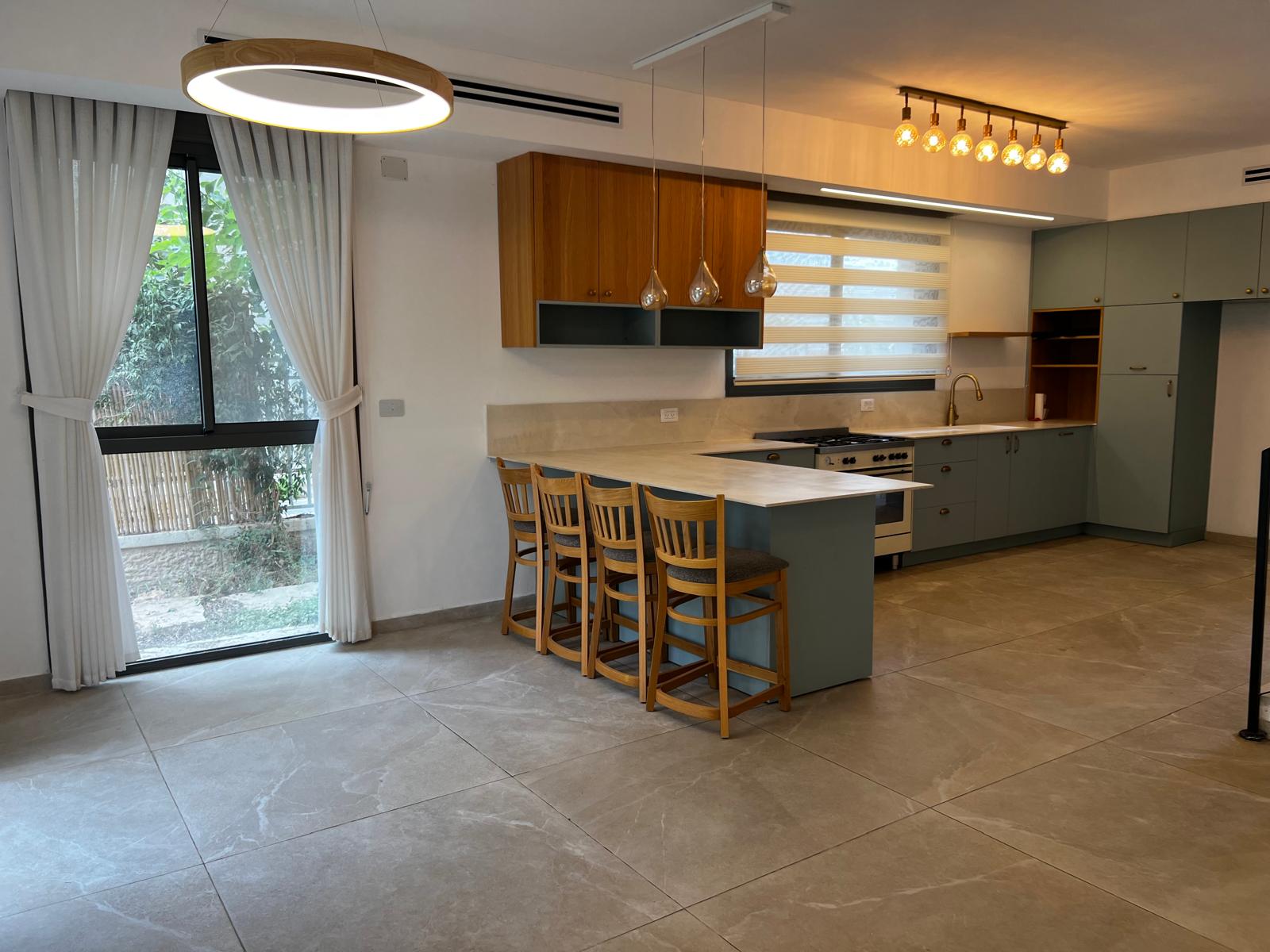 WhatsApp Image 2025-12-03 at 10.39.20 (2)